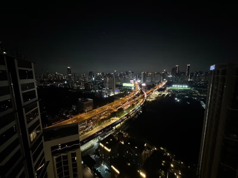 1 Bed Condo for Rent in Huai Khwang
