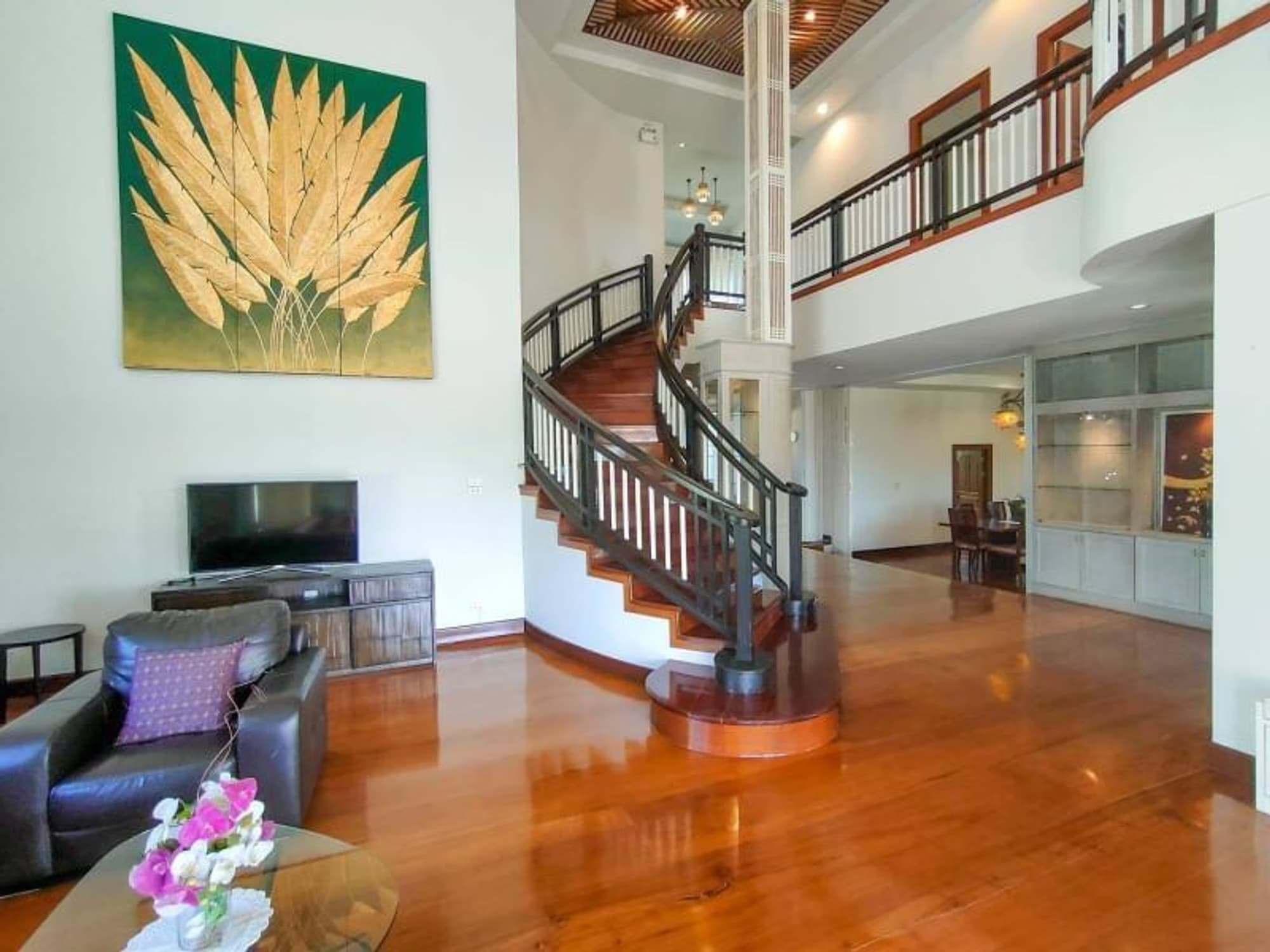 5 Bed House for Rent in Hang Dong District - Image 10