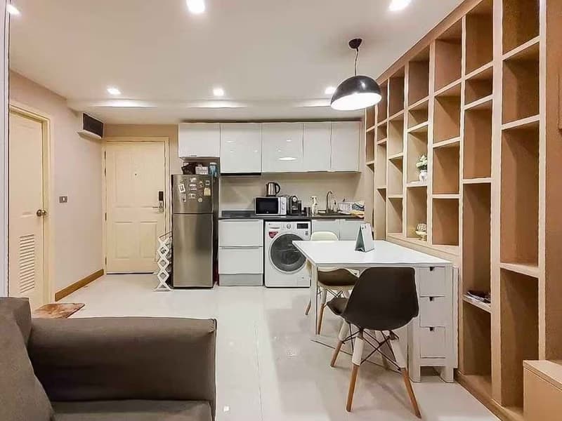 Condo for Rent at The Ace Ekamai