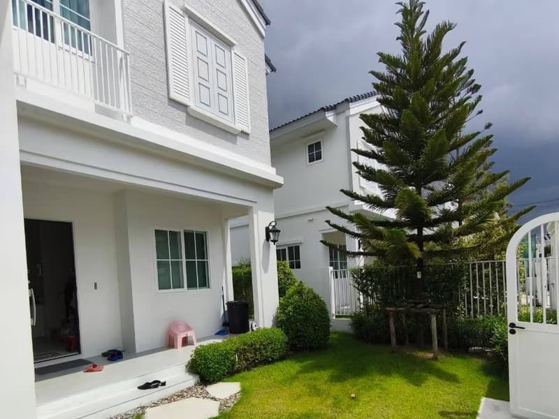 3 Bed House for Rent in Bang Phli