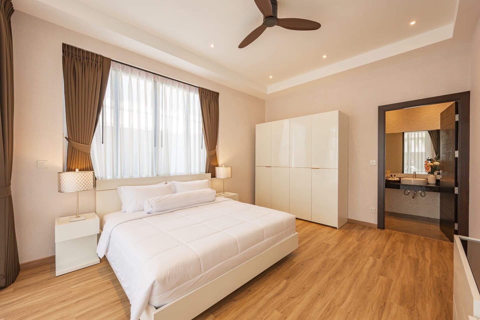 5 Bed House for Sale in Hang Dong - Image 16