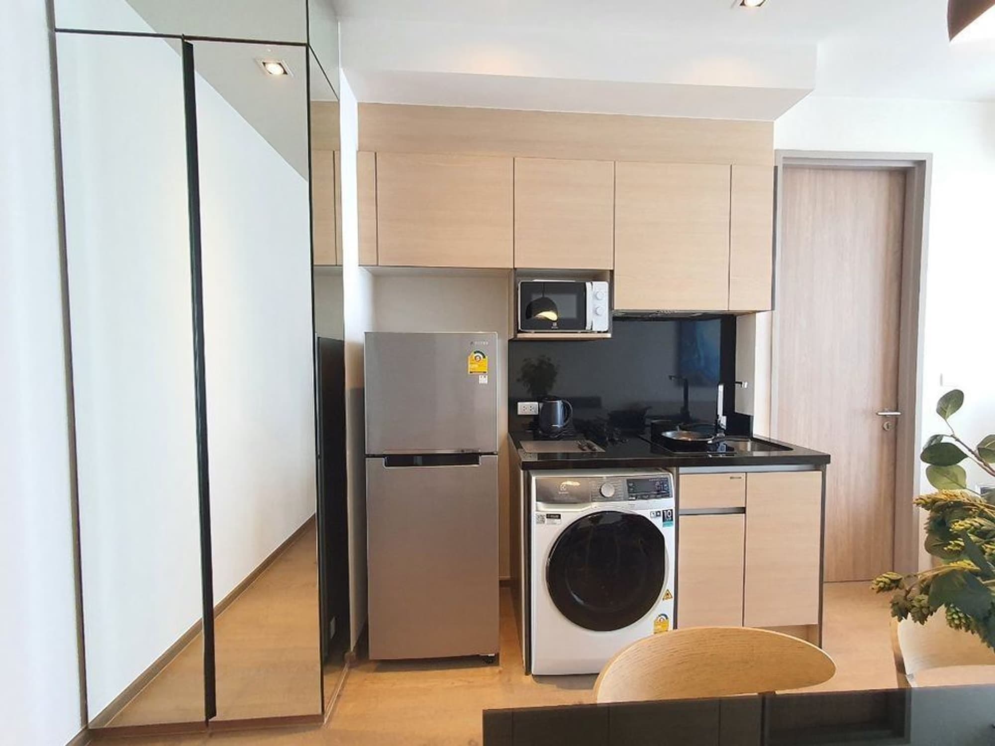 1 Bed Condo for Rent in Khlong Toei - Image 8