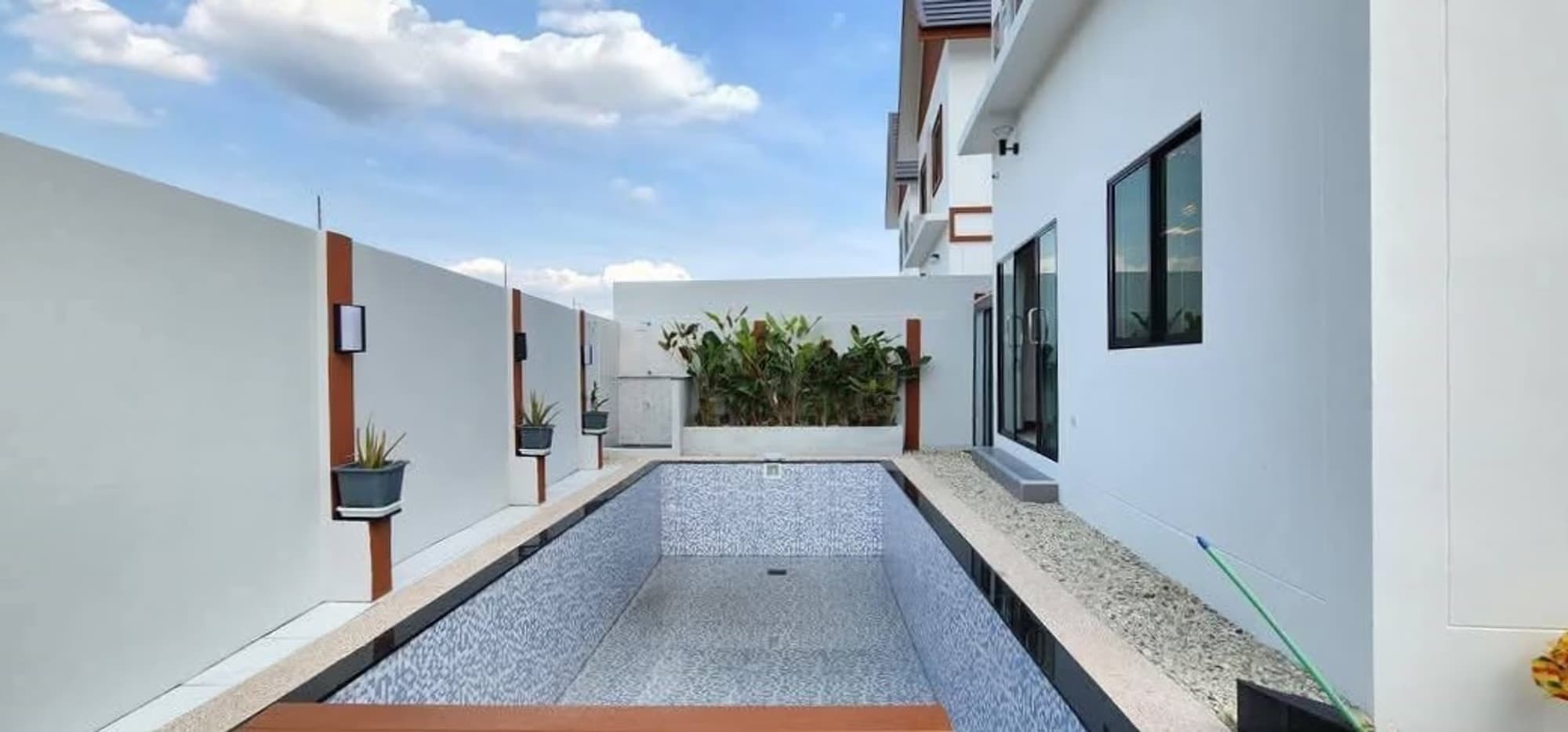 3 Bed House for Rent and Sale in Hang Dong District - Image 2 3 Bed House for Rent and Sale in Hang Dong District - Image 2