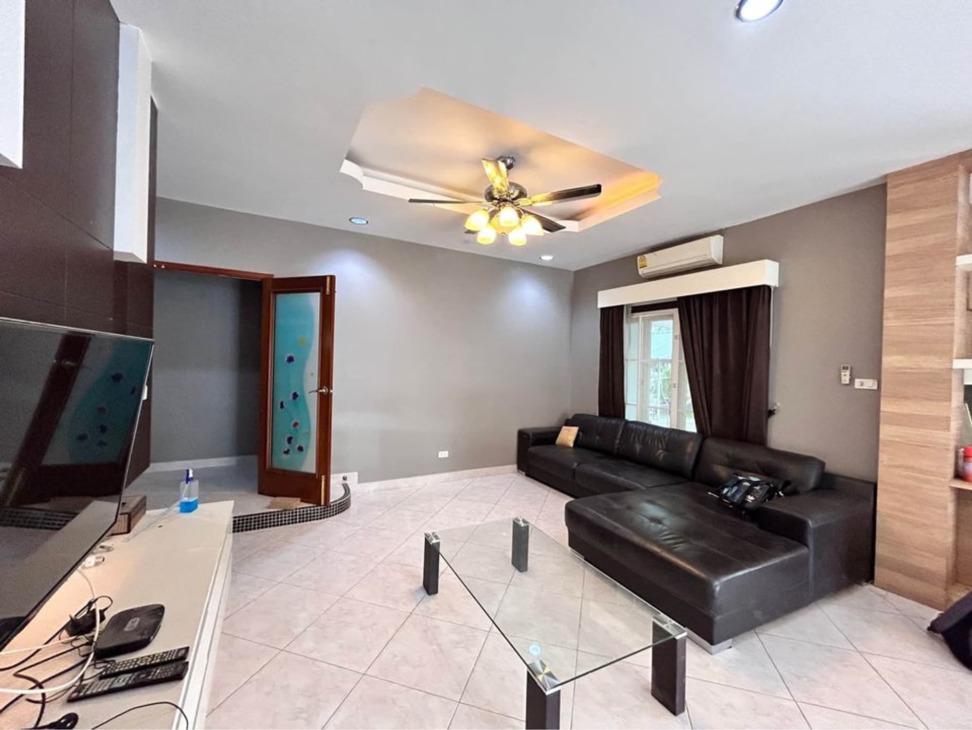 3 Bed House for Rent in Hang Dong - Image 2