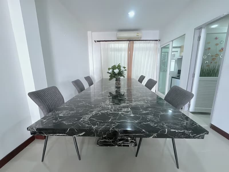 Townhouse for Rent 