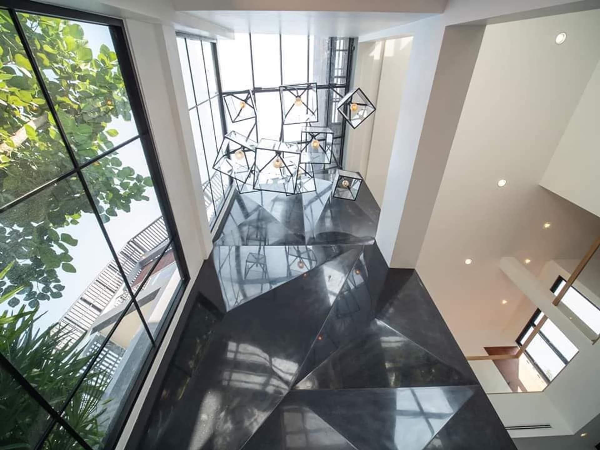 4 Bed House for Sale in Watthana - Image 4