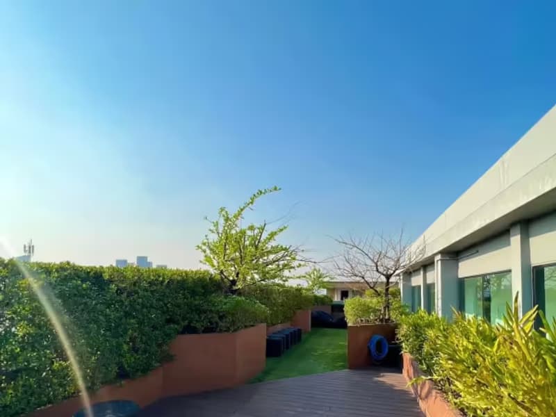 1 Bedroom Condo