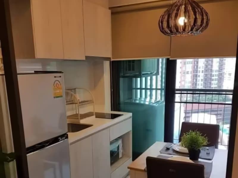1 Bedroom Condo