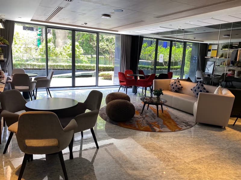 1 Bed Condo for Sale  Near Phra Ram 9 MRT