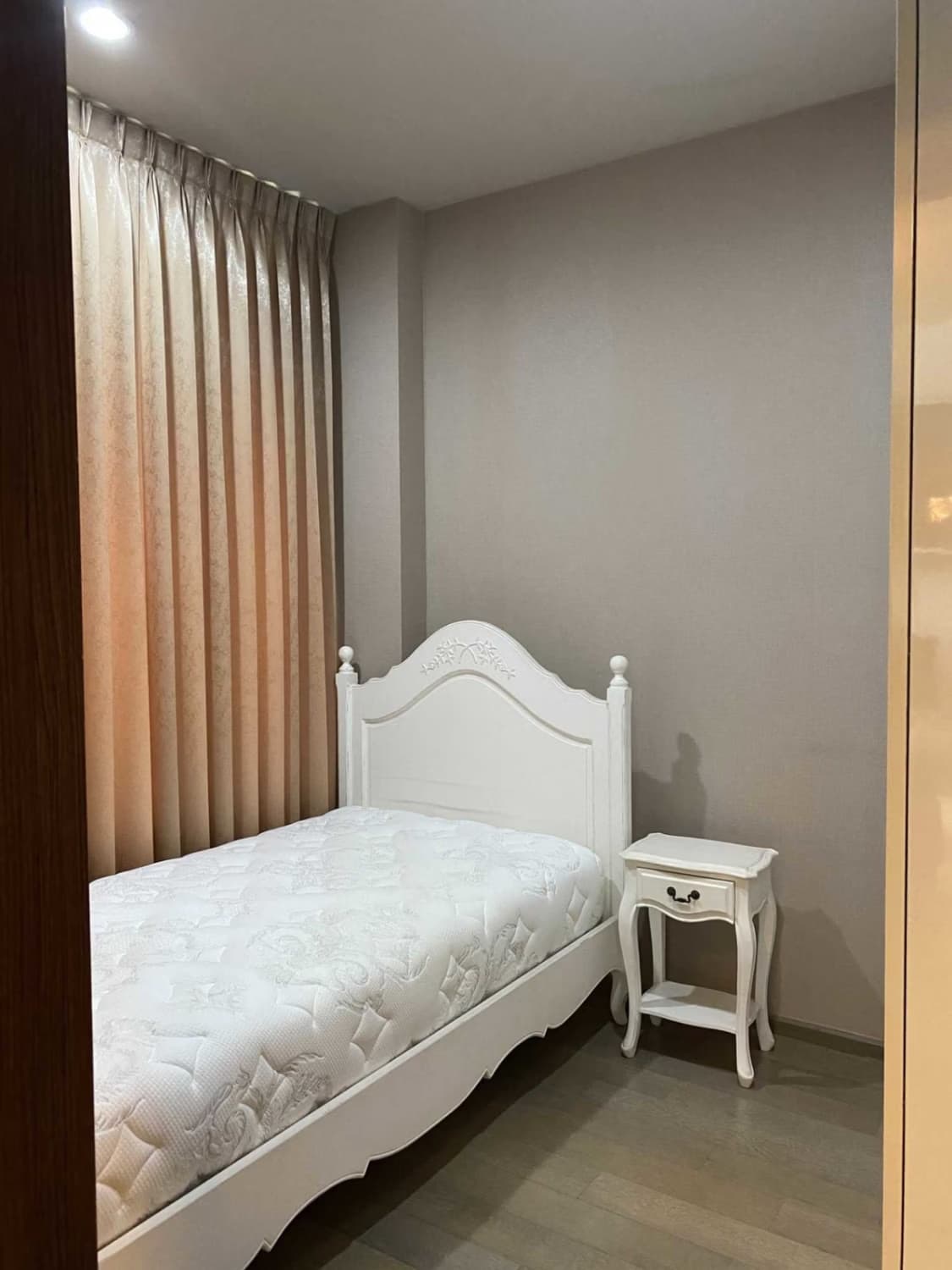2 Bed Condo for Rent in Ratchathewi - Image 6
