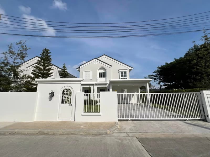 3 Bed House for Rent in Mueang Chiang Mai District