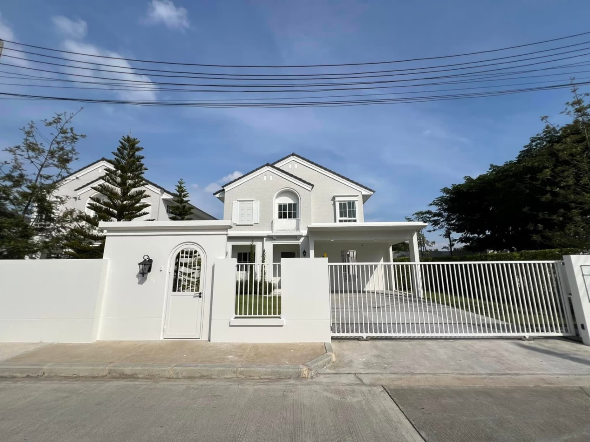 3 Bed House for Rent in Mueang Chiang Mai District - Image 1