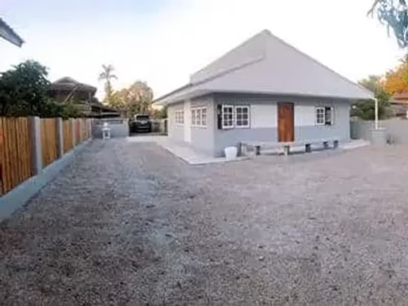 2 Bedroom House