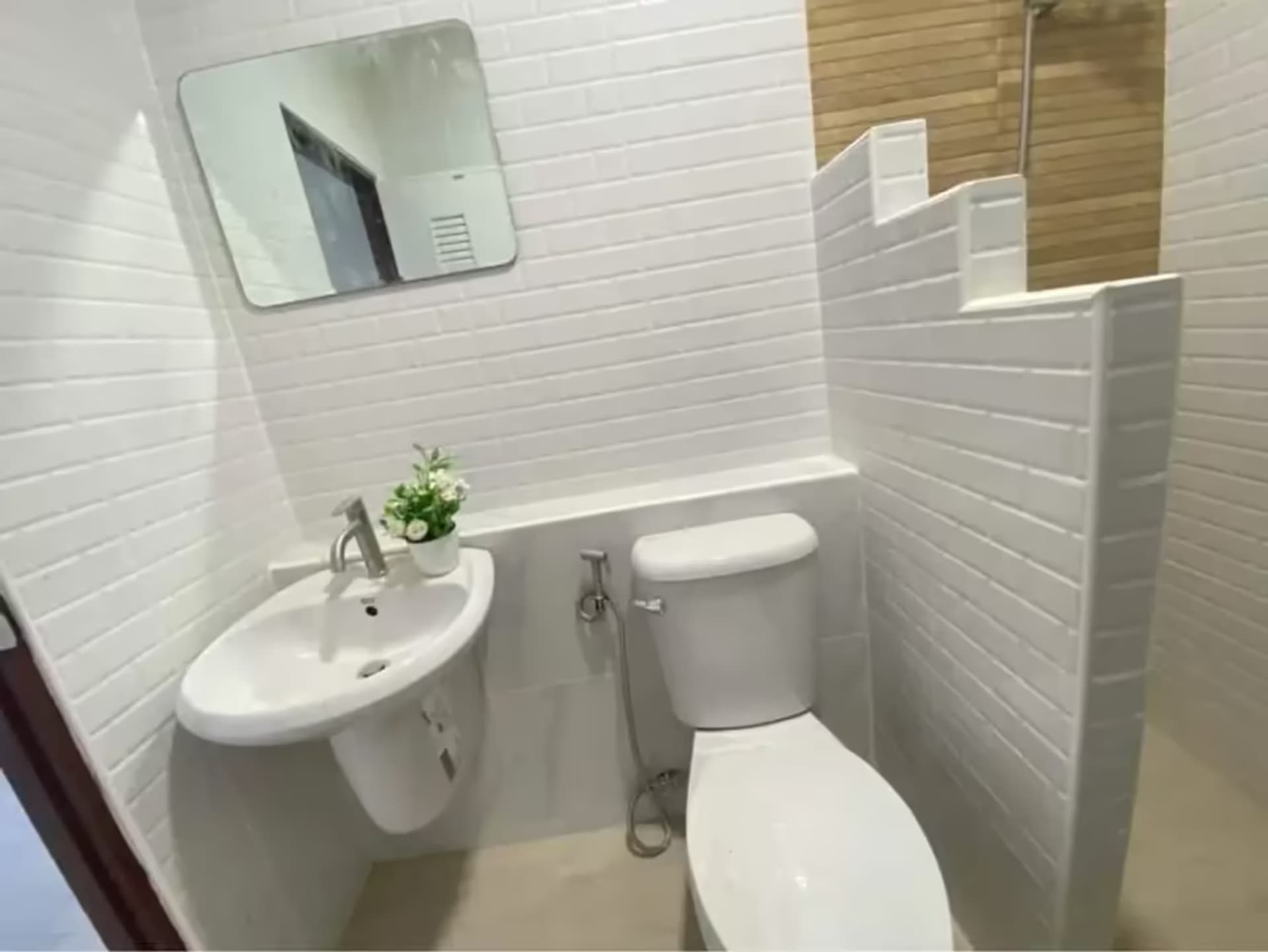 3 Bedroom House - Image 12