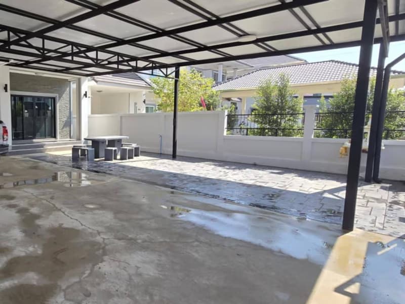 4 Bed House for Rent in Mueang Chiang Mai