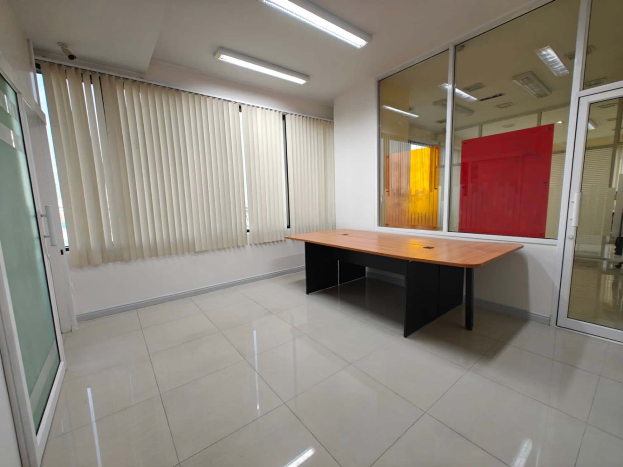 Studio Commercial for Rent in Bang Na - Image 19