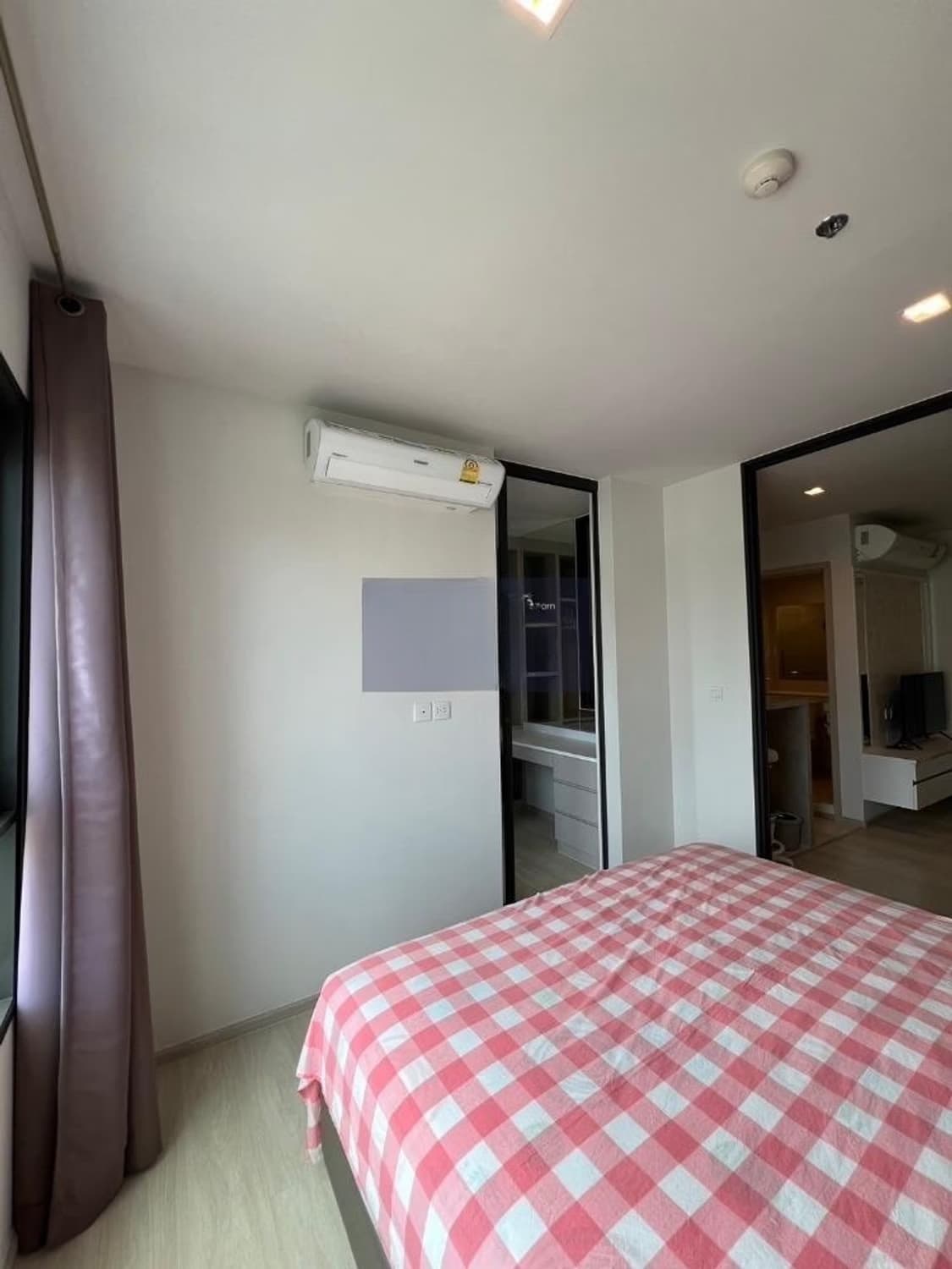 1 Bed Condo for Rent  Near Phloen Chit BTS - Image 5
