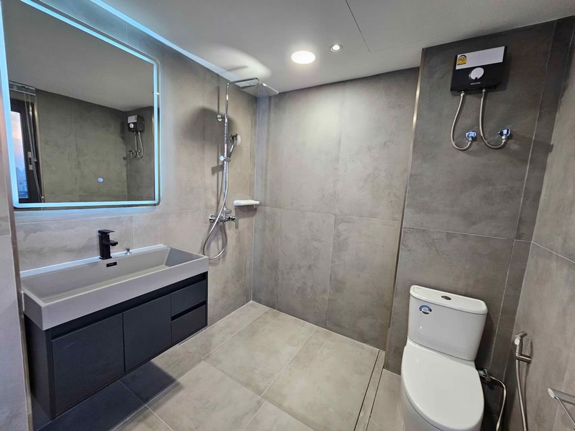 3 Bed Condo for Rent and Sale  Near Thong Lo BTS - Image 14