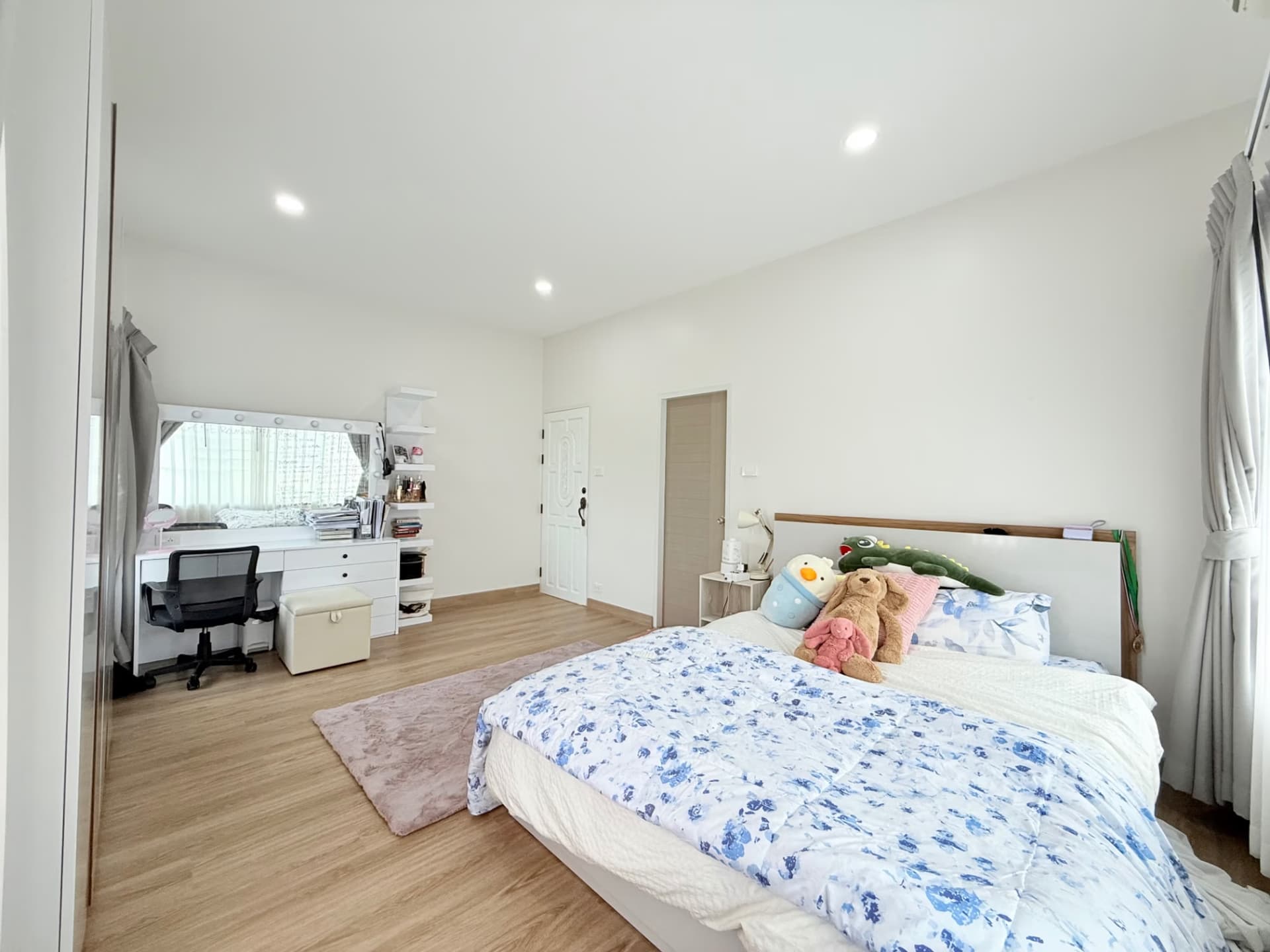5 Bed House for Rent and Sale in Hang Dong - Image 23
