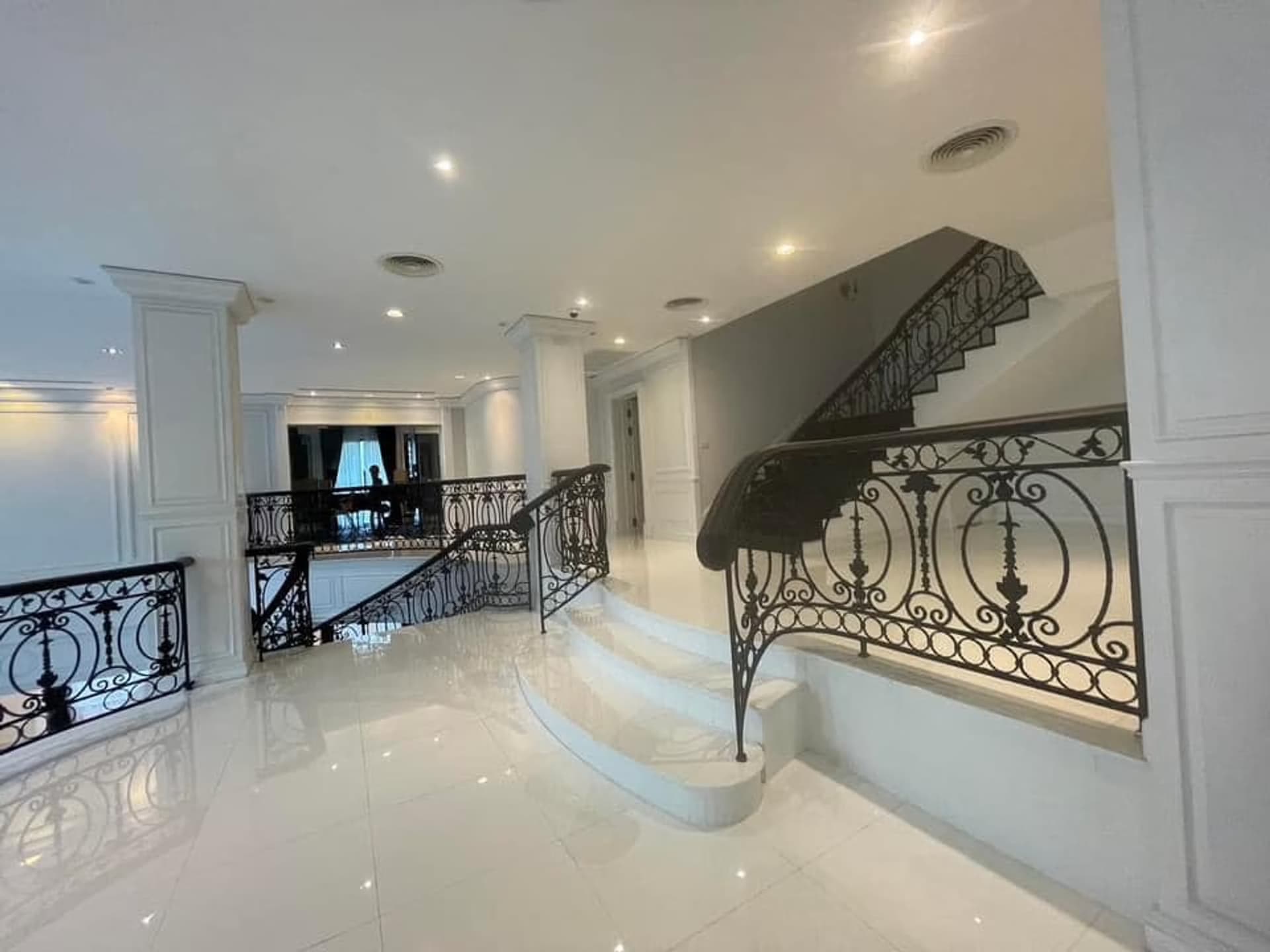 Pool Villa for Sale in Watthana - Image 22