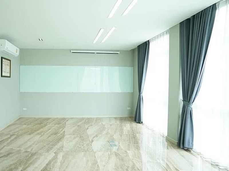3 Bed Commercial for Sale in Mueang Chiang Mai