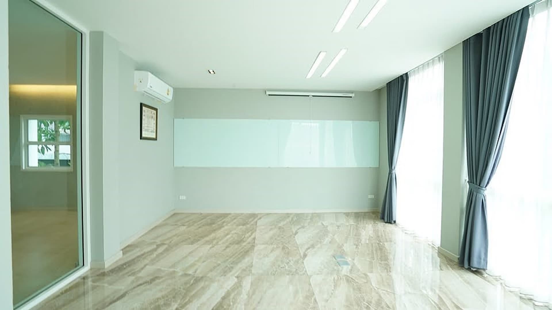 3 卧室 商业 用于 出售 在 Mueang Chiang Mai - Image 11