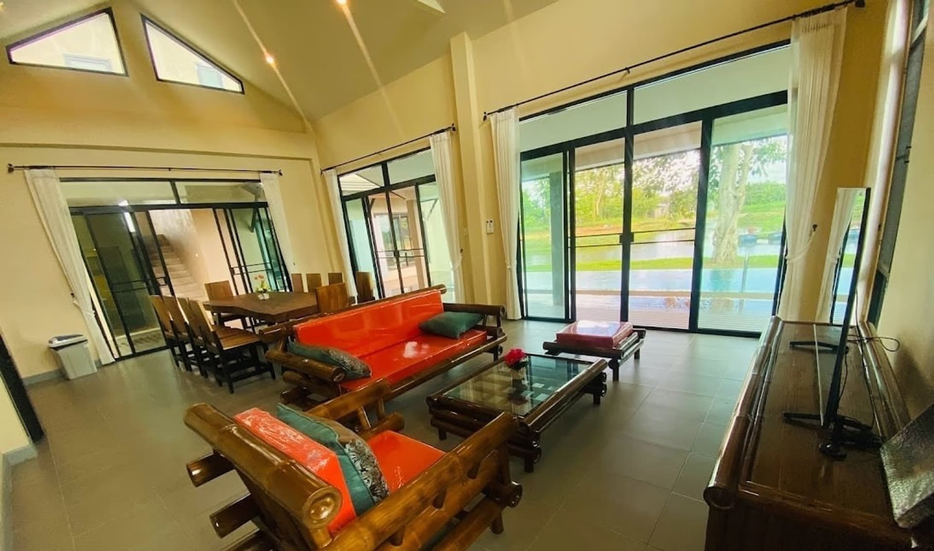 5 Bedroom House - Image 6