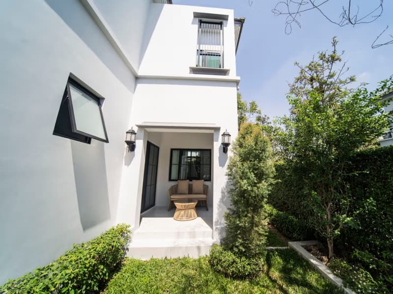 4 Bed House for Rent and Sale in Saphan Sung