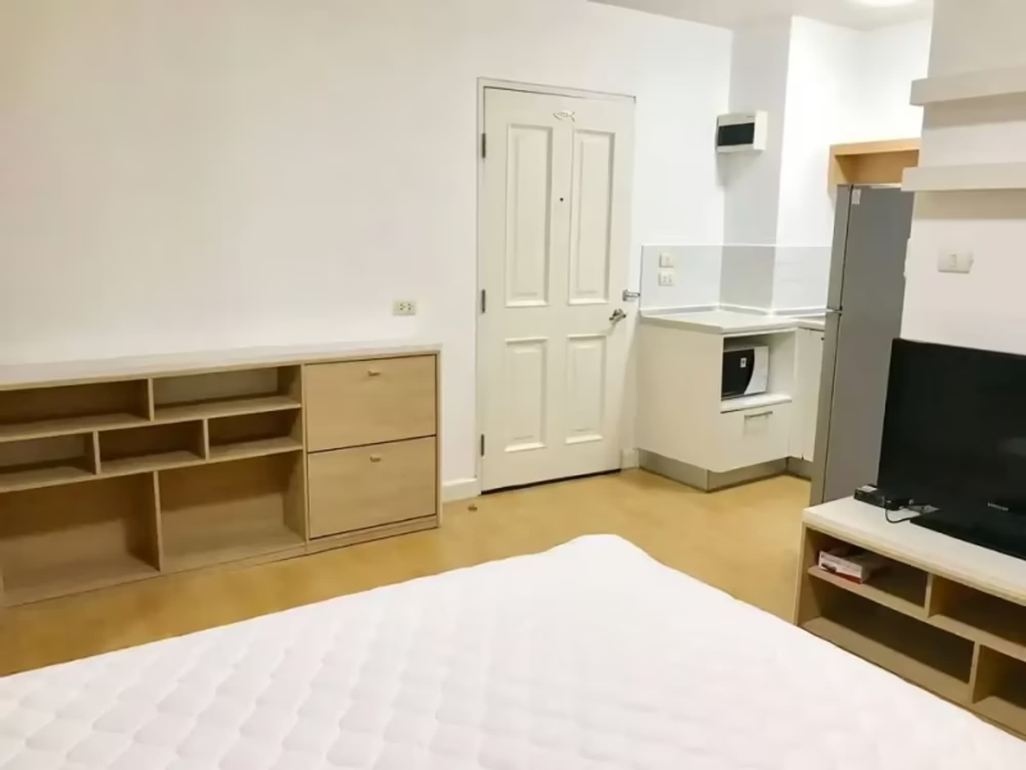 Studio for Rent in Phra Khanong - Image 7