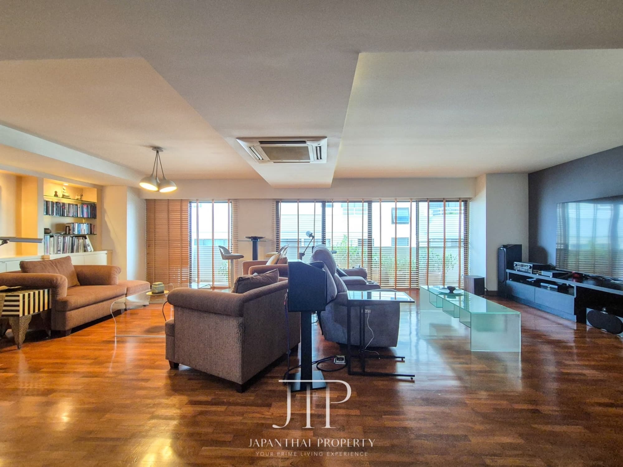 3 Bed Condo for Sale in Watthana - Image 2