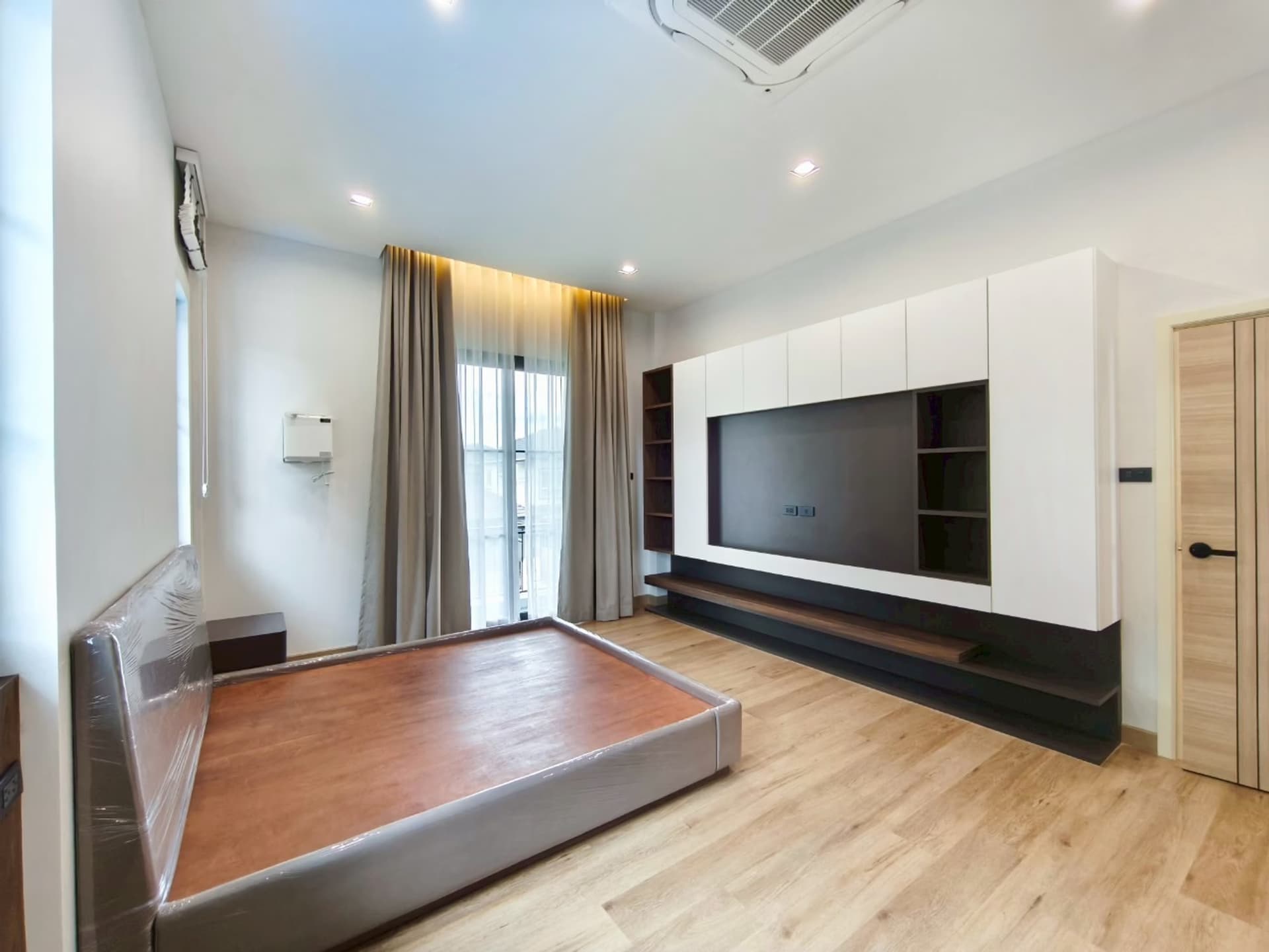 5 ห้องนอน บ้าน สำหรับ ขาย ใน San Sai - Image 8