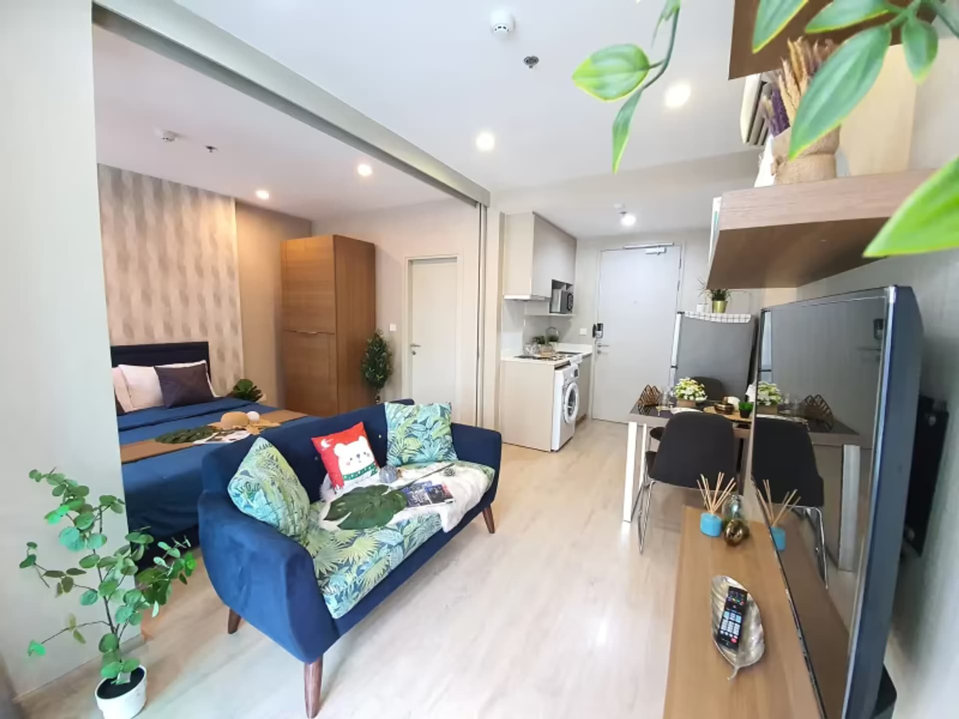 1 Bedroom Condo - Image 5