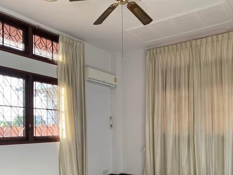 2 Bed House for Rent in Bang Na