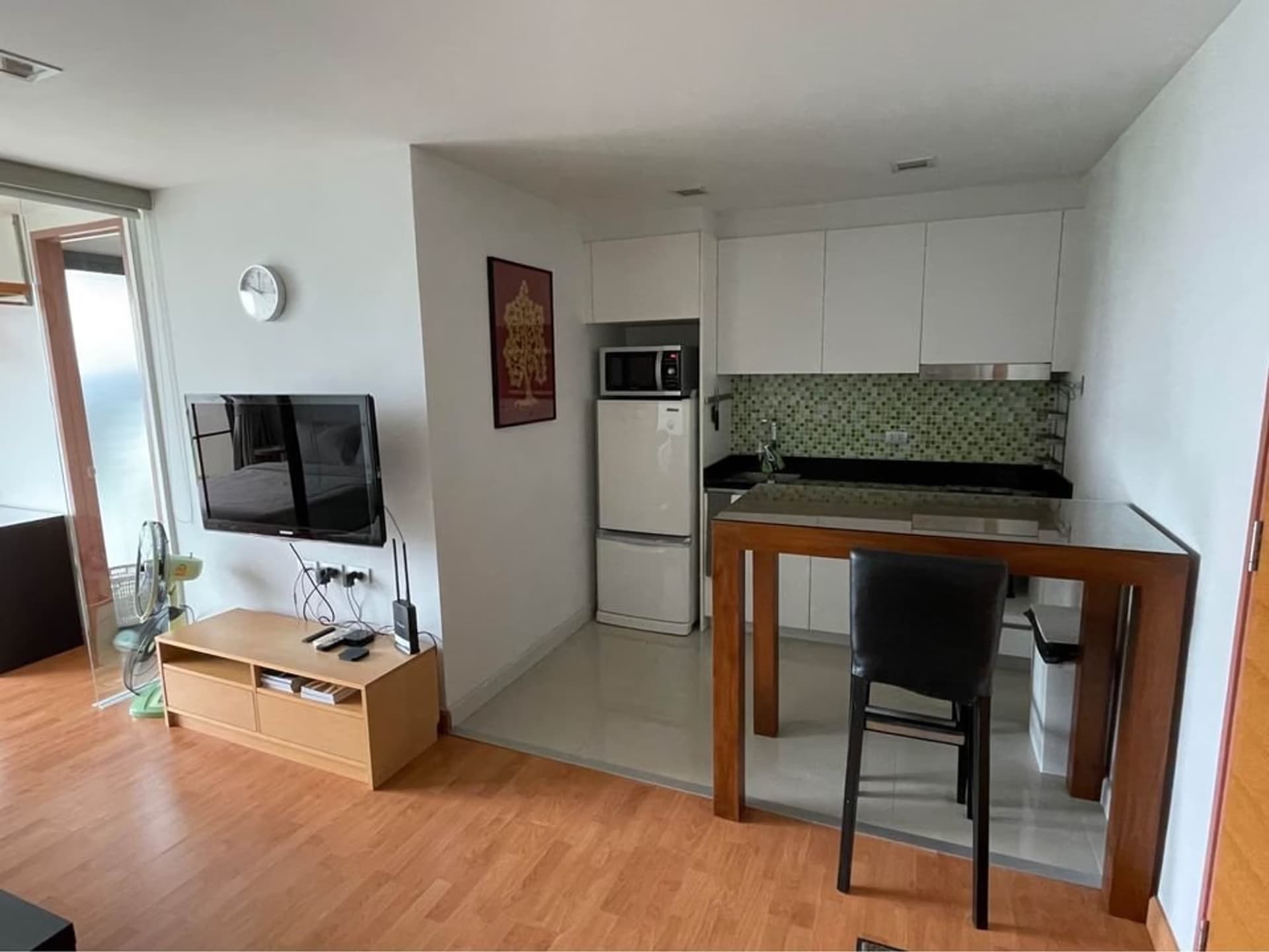 XVI the Sixteenth' Condominium   - Image 2