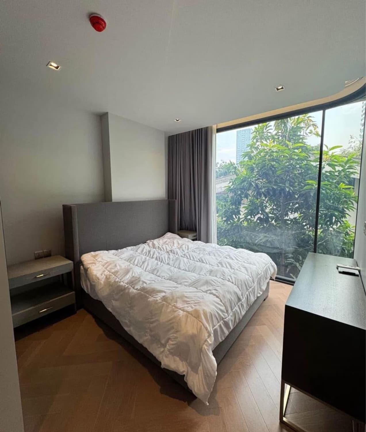 2 Bed Condo for Rent in Watthana - Image 3