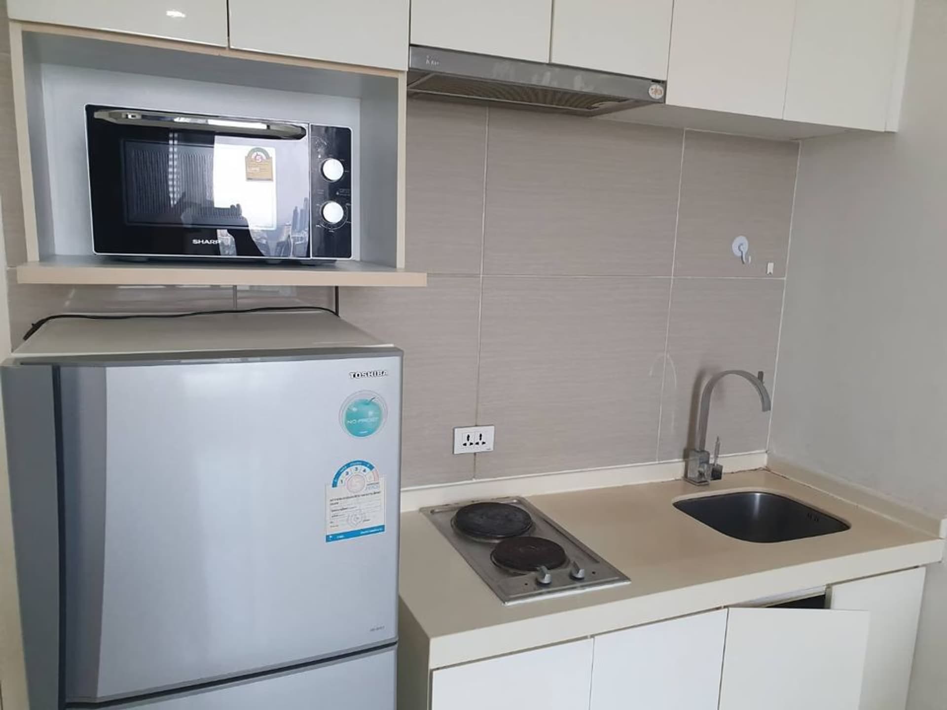 1 Bed Condo for Rent  Near Phra Ram 9 MRT - Image 3