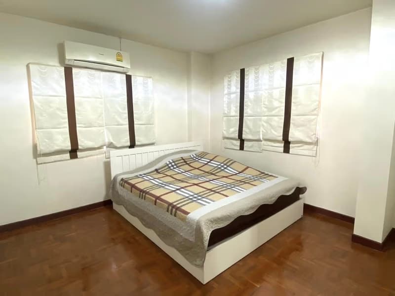 3 Bed House for Rent in Hang Dong District