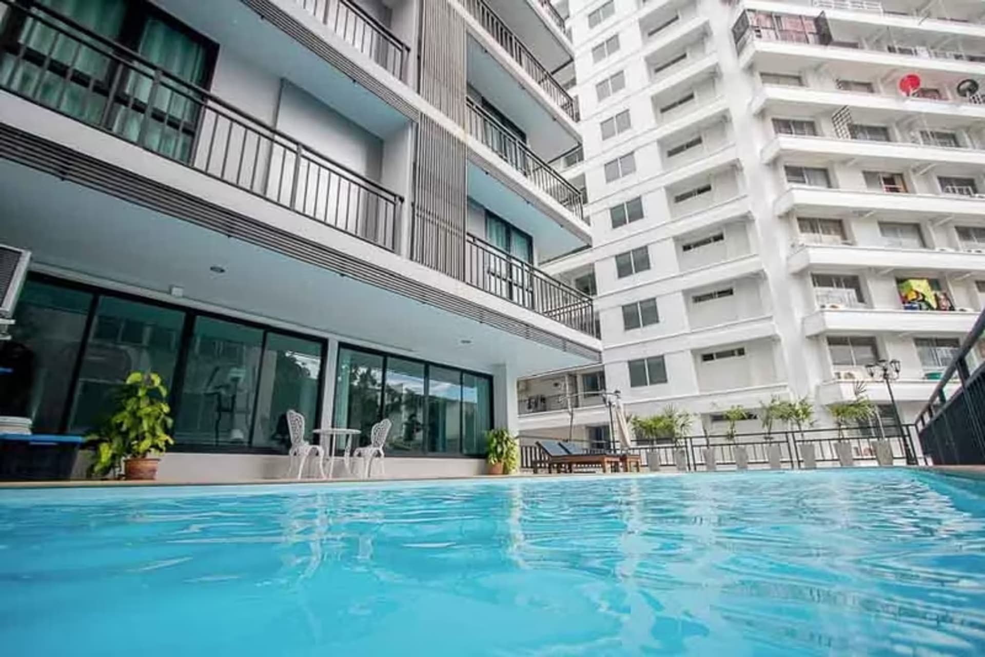 1 Bedroom Condo - Image 5
