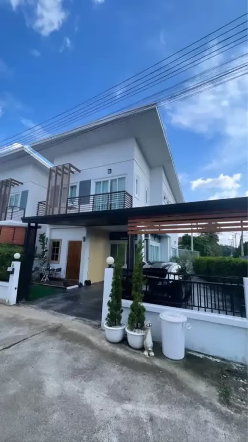 3 Bedroom House - Image 2