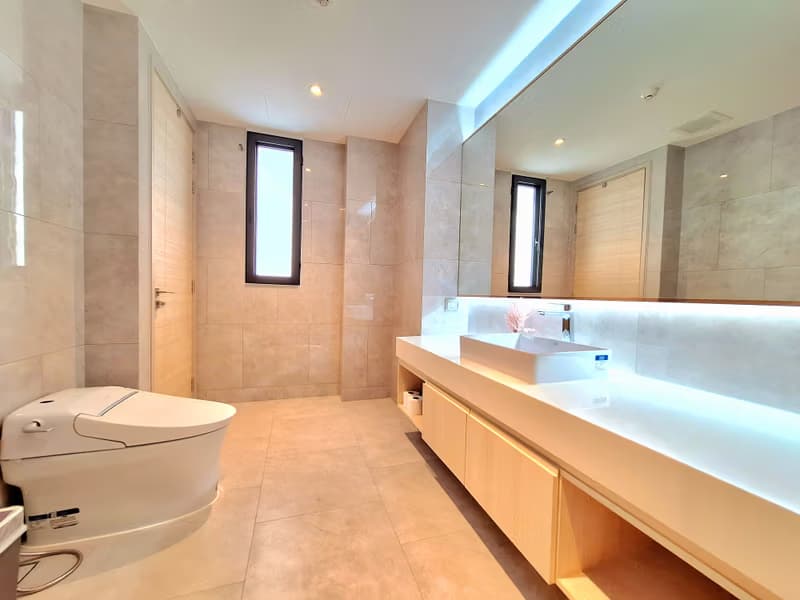 Condo for Rent at Bearing Residence