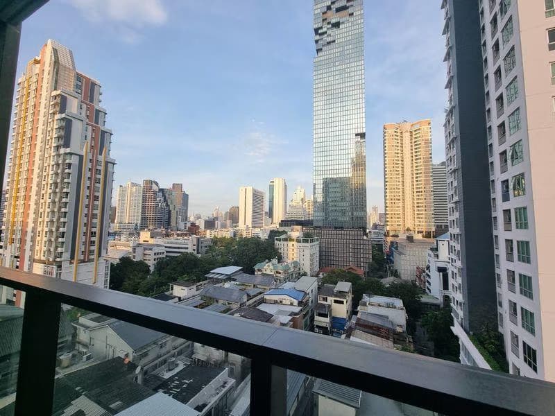 2 Bed Condo for Rent in Bang Rak