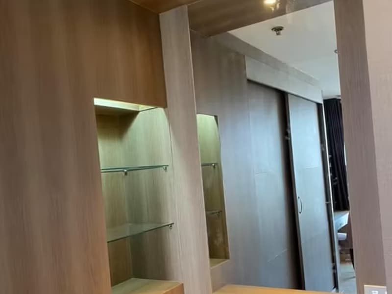 1 Bedroom Condo