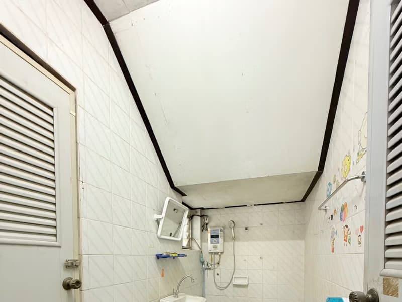 5 Bed House for Sale in San Sai