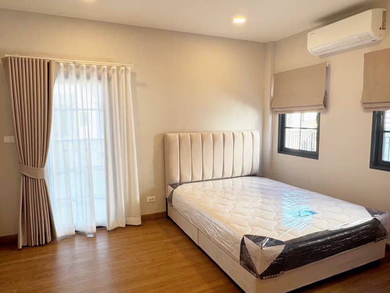 4 Bed House for Rent and Sale in Bang Phli, Samut Prakan