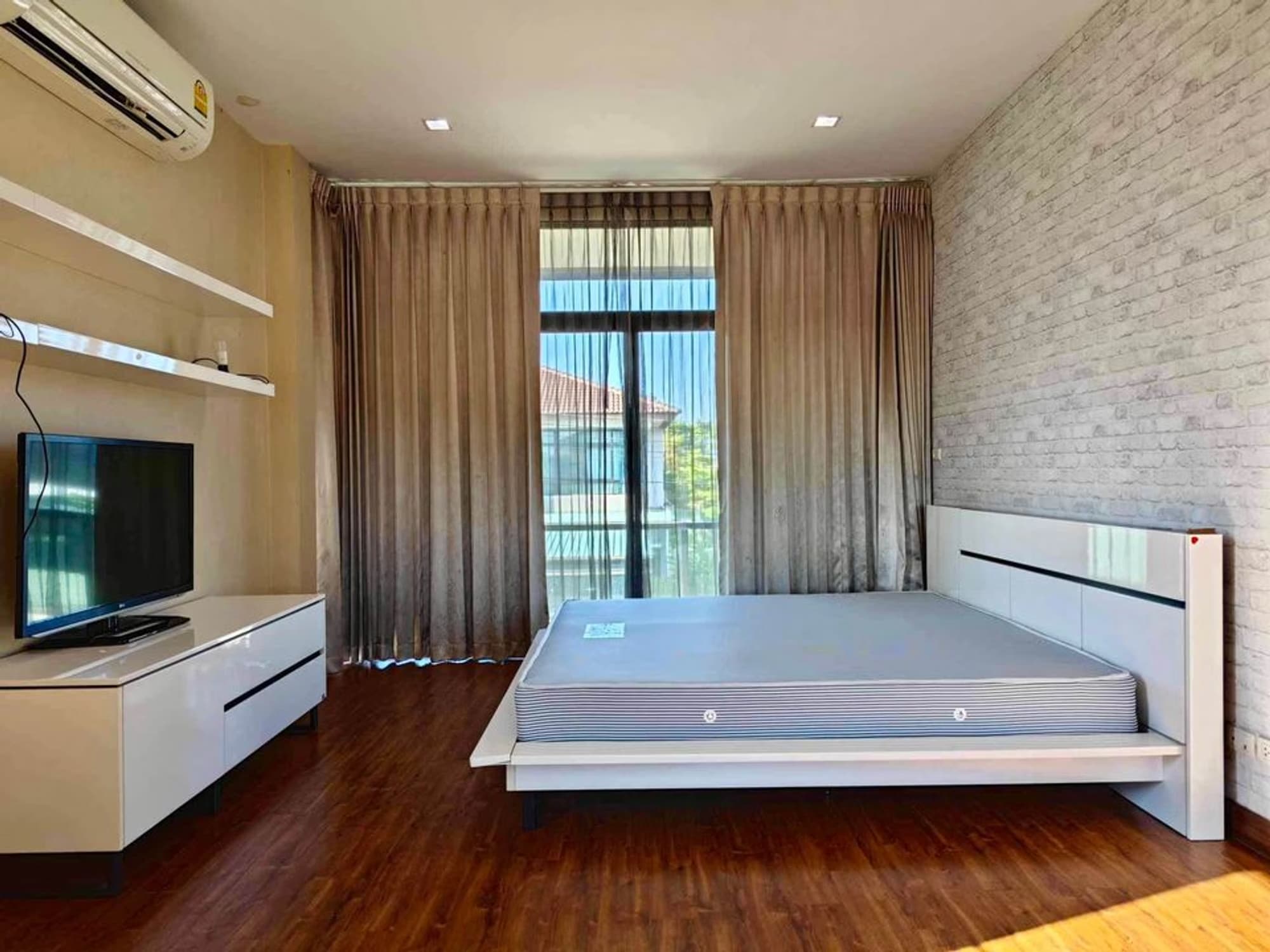 House for Rent in San Phi Suea, Mueang Chiang Mai. - Image 22