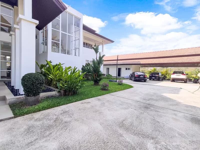 Luxury Pool Villa for Sale/Rent in Mae Rim