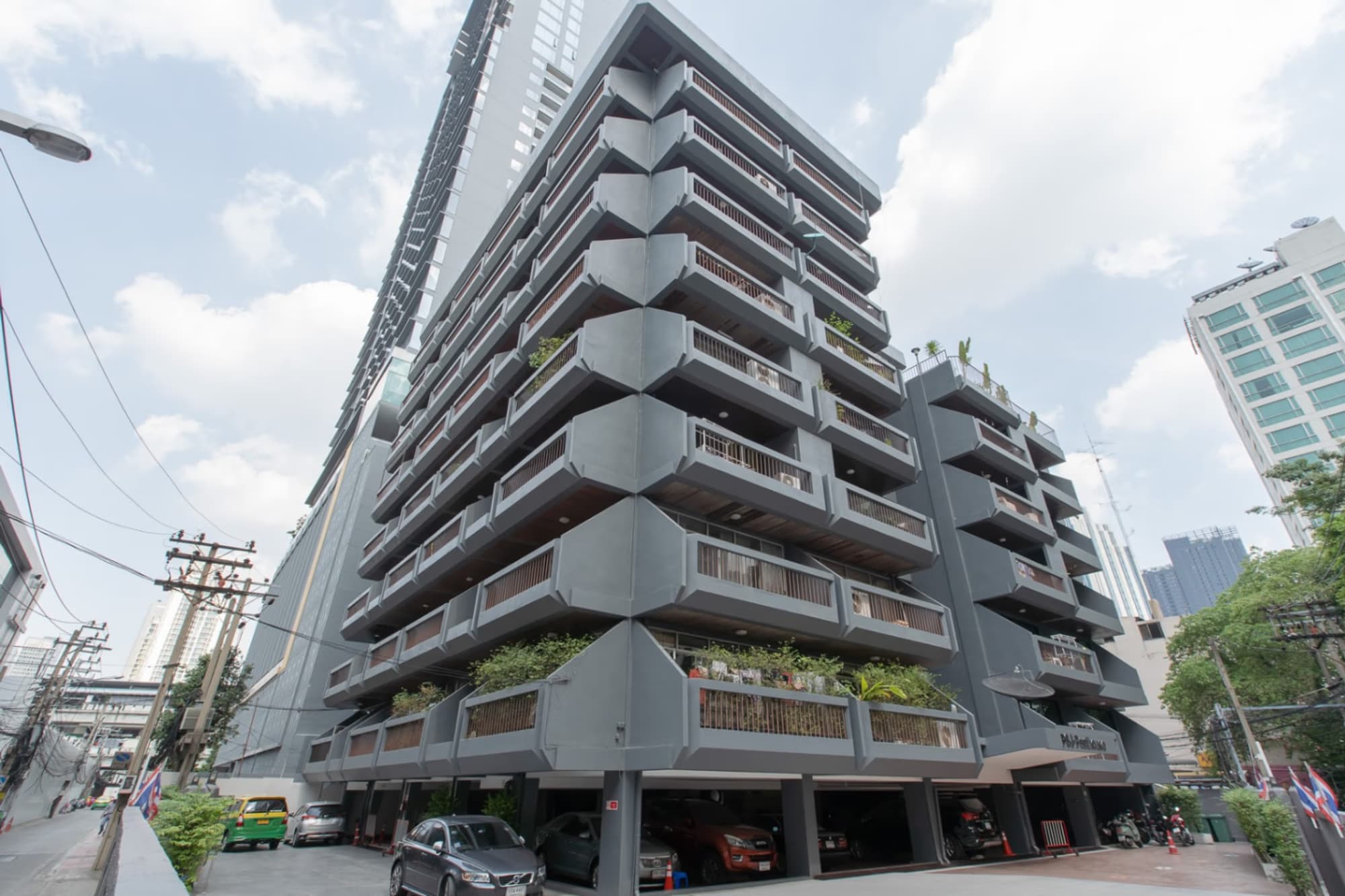 1 Bed Condo for Rent in Khlong Toei - Image 7
