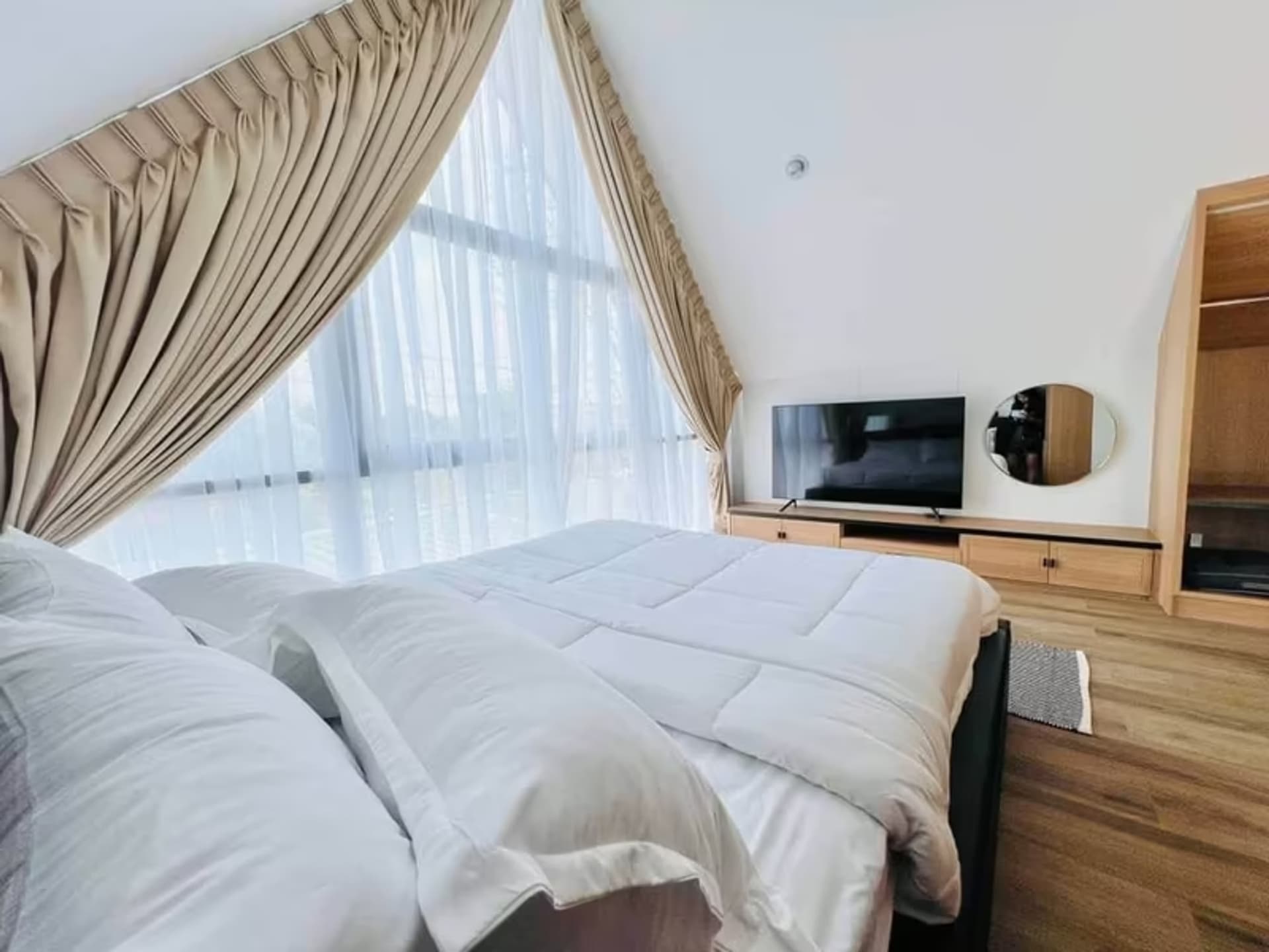 3 Bedroom House - Image 2