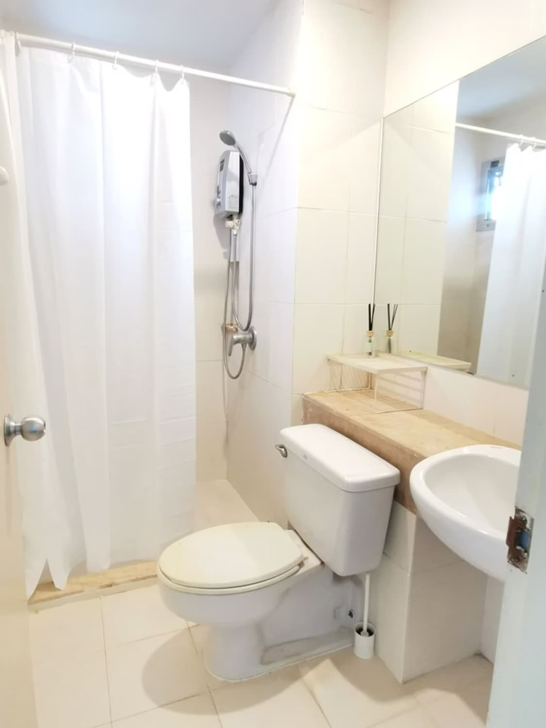 1 Bedroom Condo - Image 7