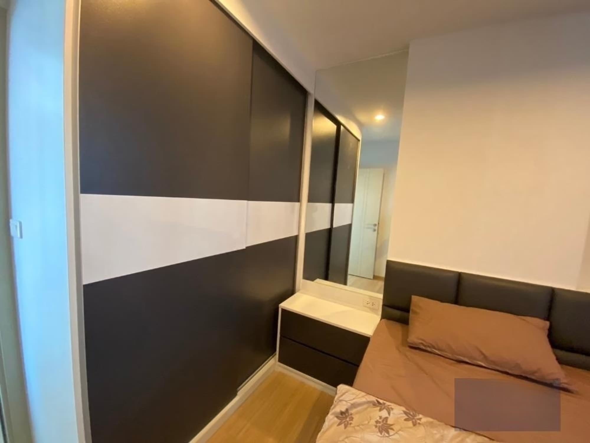 1 Bed Condo for Rent  Near Ramkhamhaeng ARL - Image 8
